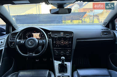 Хэтчбек Volkswagen Golf R 2017 в 
