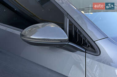 Хэтчбек Volkswagen Golf R 2017 в 