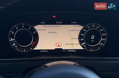 Хэтчбек Volkswagen Golf R 2017 в 