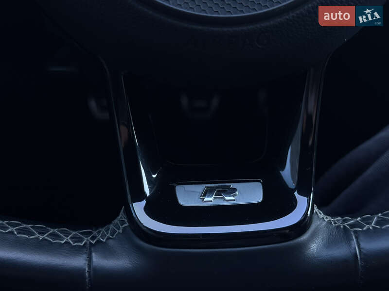 Хэтчбек Volkswagen Golf R 2017 в Хмельницком фото 82 Хэтчбек Volkswagen Golf R 2017 в Хмельницком