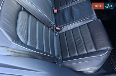 Хэтчбек Volkswagen Golf R 2017 в 