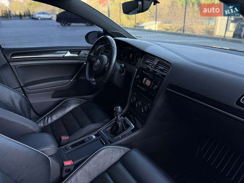 Хэтчбек Volkswagen Golf R 2017 в Хмельницком фото 106 Хэтчбек Volkswagen Golf R 2017 в Хмельницком