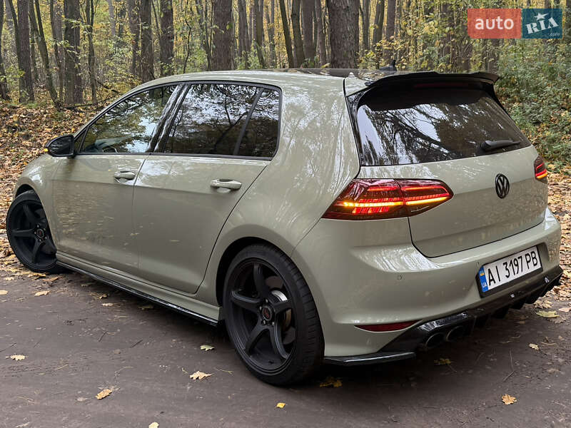 Volkswagen Golf R 2017 Volkswagen Golf R 2017