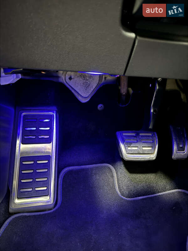 Хэтчбек Volkswagen Golf R 2022 в Одессе фото 40 Хэтчбек Volkswagen Golf R 2022 в Одессе