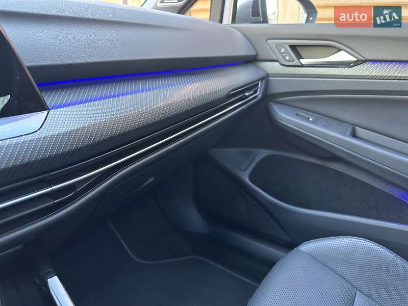 Хэтчбек Volkswagen Golf R 2022 в Одессе