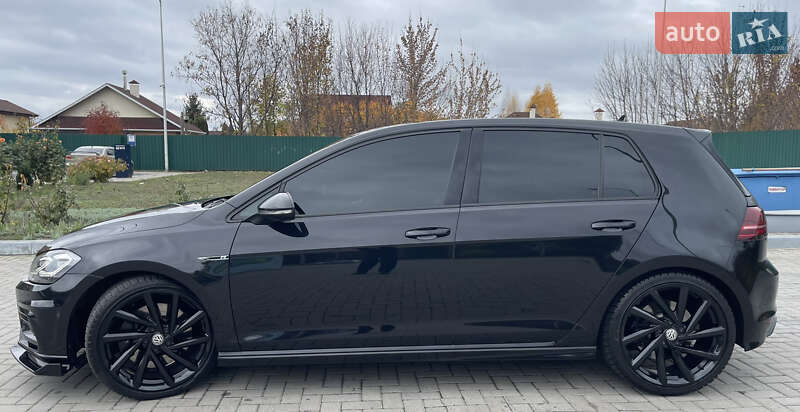 Хетчбек Volkswagen Golf R 2016 в Дніпрі