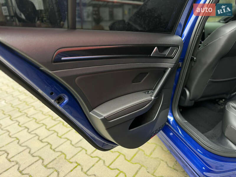 Хэтчбек Volkswagen Golf R 2014 в Киеве фото 61 Хэтчбек Volkswagen Golf R 2014 в Киеве