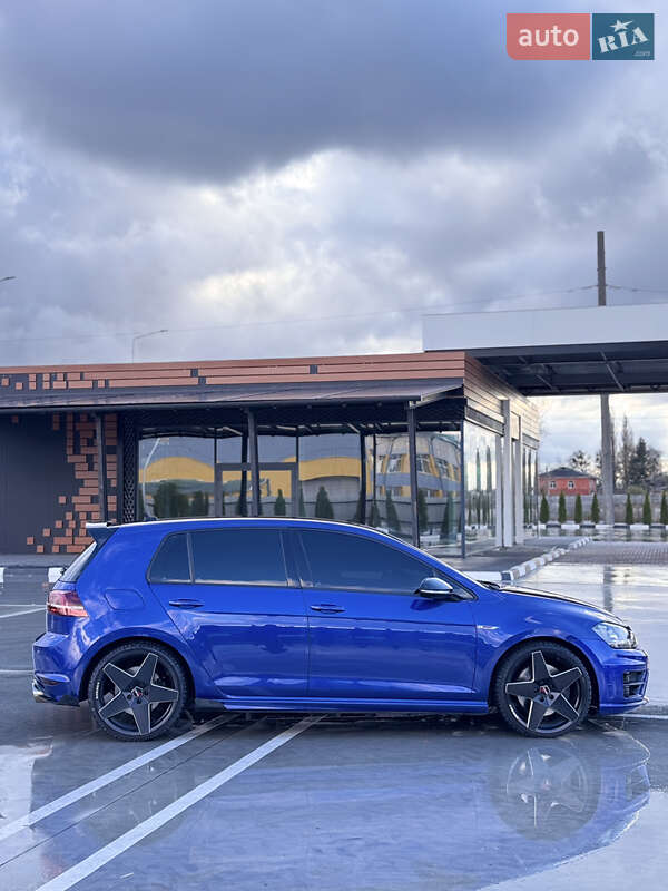 Хэтчбек Volkswagen Golf R 2015 в Житомире