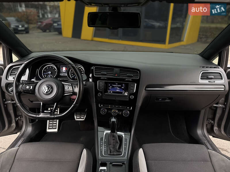 Хетчбек Volkswagen Golf R 2014 в Києві