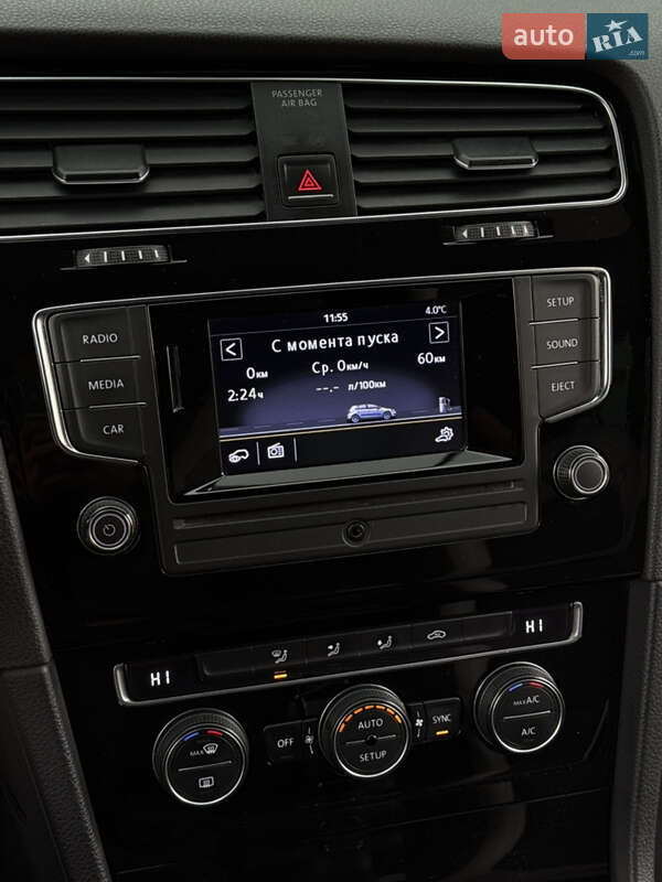 Хетчбек Volkswagen Golf R 2014 в Києві