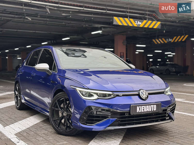 Хэтчбек Volkswagen Golf R 2022 в Киеве