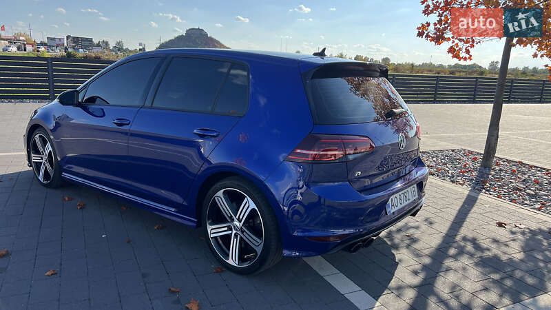 Хэтчбек Volkswagen Golf R 2016 в Мукачево
