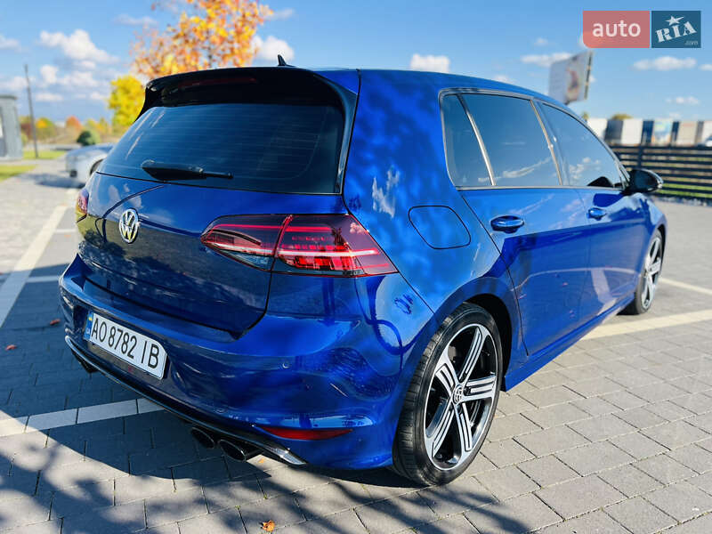 Хэтчбек Volkswagen Golf R 2016 в Мукачево