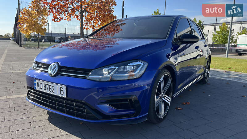 Хэтчбек Volkswagen Golf R 2016 в Мукачево