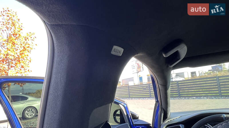 Хэтчбек Volkswagen Golf R 2016 в Мукачево