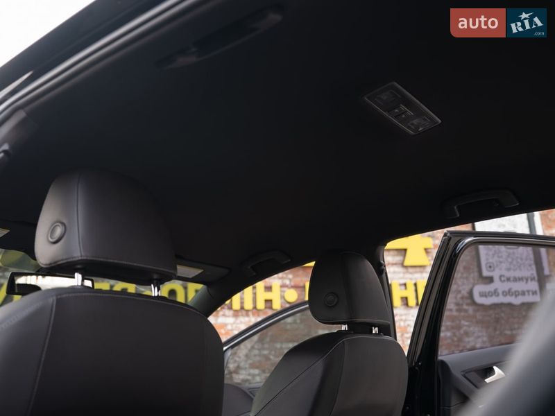 Хэтчбек Volkswagen Golf R 2016 в Днепре