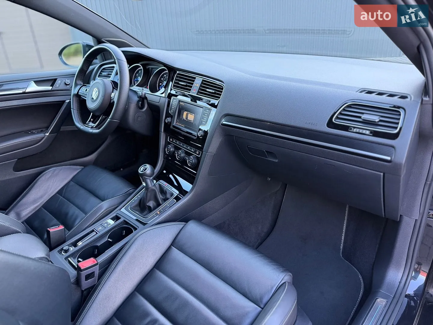 2017 Volkswagen Golf R - мініатюра 17