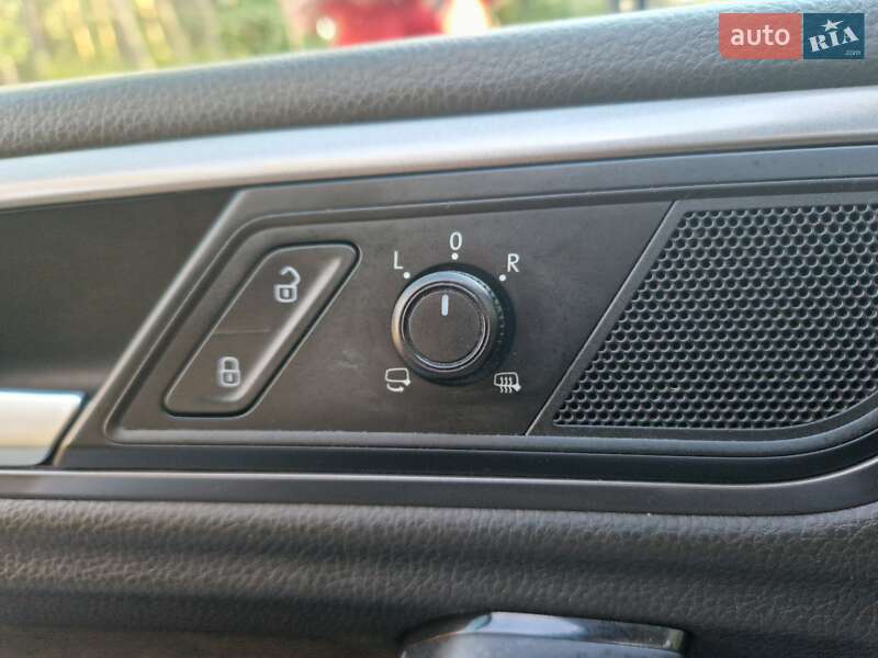 Микровэн Volkswagen Golf Sportsvan 2014 в Чернигове