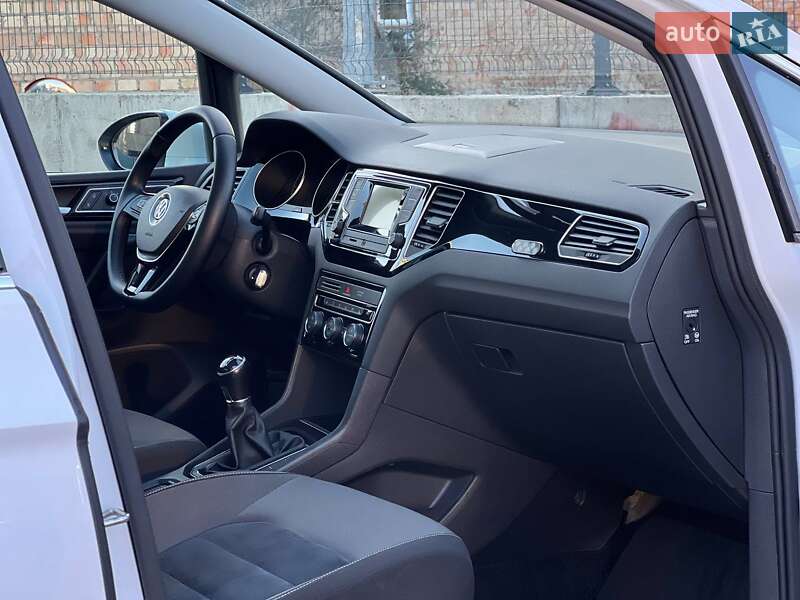 Микровэн Volkswagen Golf Sportsvan 2017 в Киеве