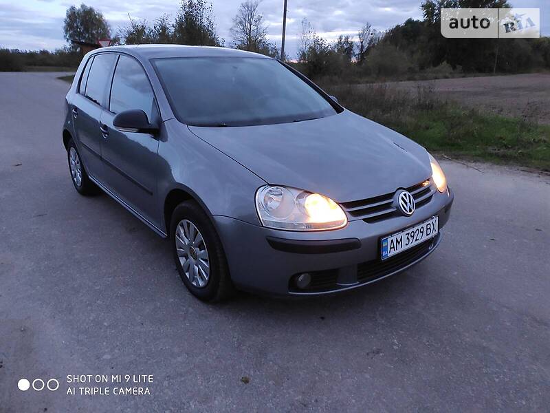 Volkswagen Golf V