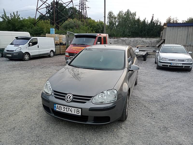Volkswagen Golf V