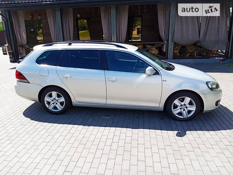 Volkswagen Golf VI