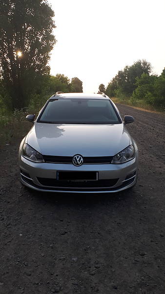 Унiверсал Volkswagen Golf VII 2014 в Вишгороді