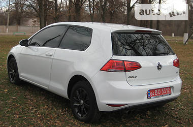 Хэтчбек Volkswagen Golf 2014 в Кривом Роге