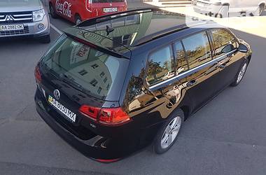 Универсал Volkswagen Golf 2016 в Киеве