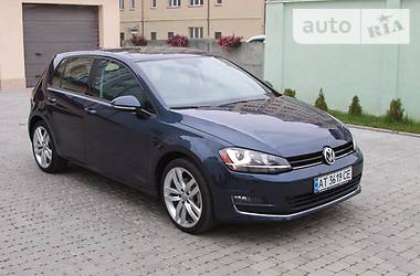 Хэтчбек Volkswagen Golf 2015 в Ивано-Франковске