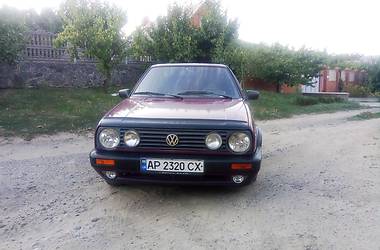 Седан Volkswagen Golf 1987 в Мелитополе