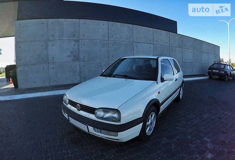 Хетчбек Volkswagen Golf 1992 в Житомирі