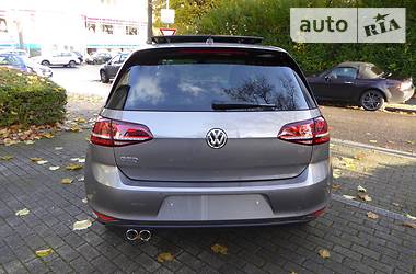  Volkswagen Golf 2017 в Киеве