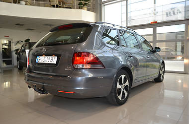 Универсал Volkswagen Golf 2013 в Хмельницком