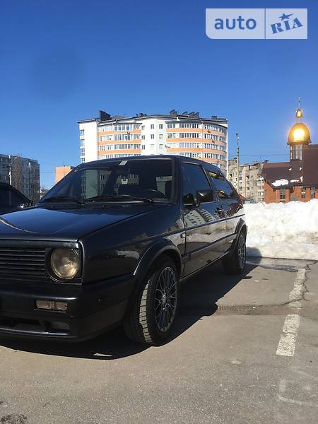 Купе Volkswagen Golf 1984 в Чернівцях