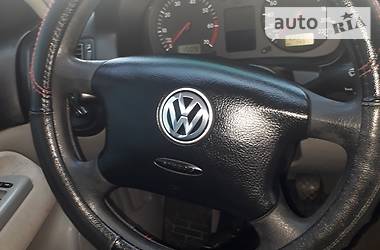 Хетчбек Volkswagen Golf 2000 в Рівному