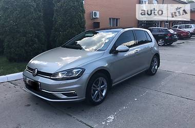 Хэтчбек Volkswagen Golf 2017 в Харькове