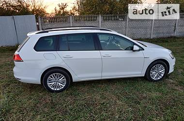 Универсал Volkswagen Golf 2014 в Львове