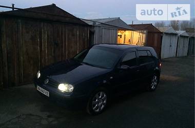 Хэтчбек Volkswagen Golf 1999 в Киеве