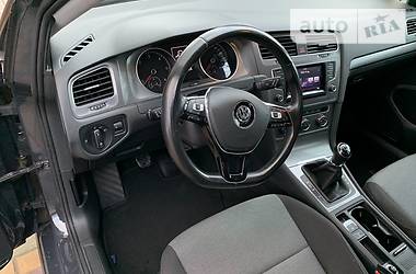 Хэтчбек Volkswagen Golf 2014 в Хмельницком