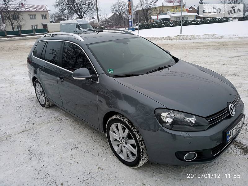 Універсал Volkswagen Golf 2013 в Чернівцях