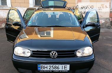 Универсал Volkswagen Golf 2002 в Одессе