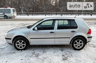 Хэтчбек Volkswagen Golf 2003 в Белой Церкви