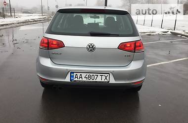 Хэтчбек Volkswagen Golf 2013 в Киеве