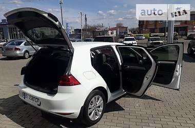 Хэтчбек Volkswagen Golf 2015 в Полтаве