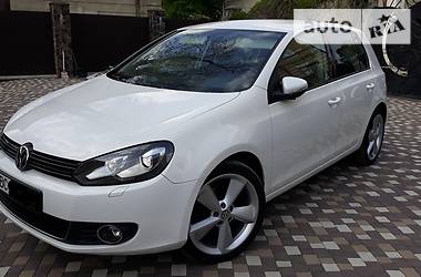 Хетчбек Volkswagen Golf 2010 в Львові