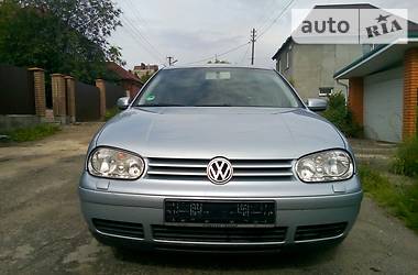 Хэтчбек Volkswagen Golf 2003 в Киеве