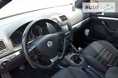 Хэтчбек Volkswagen Golf 2007 в Светловодске