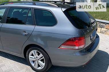 Универсал Volkswagen Golf 2012 в 