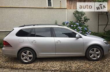 Універсал Volkswagen Golf 2012 в 